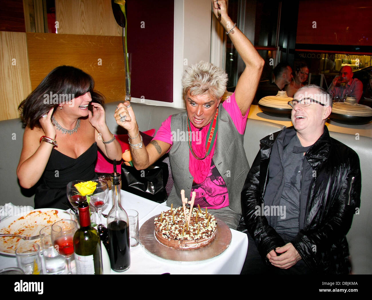 Miranda Davis, Steve Strange et Holly Johnson célébrités assister au 52ème anniversaire à Mare Moto sur Kings Road à Londres, Angleterre - 22.06.11 Banque D'Images