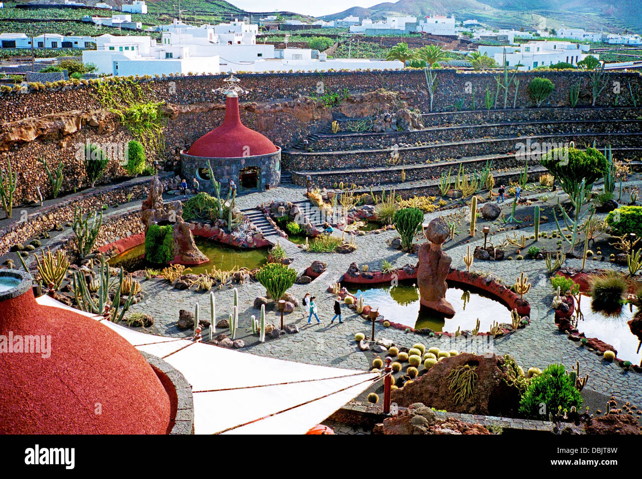 Le jardin de cactus sur l'île canarienne de Lanzarote, conçu par Cesar Manrique Banque D'Images