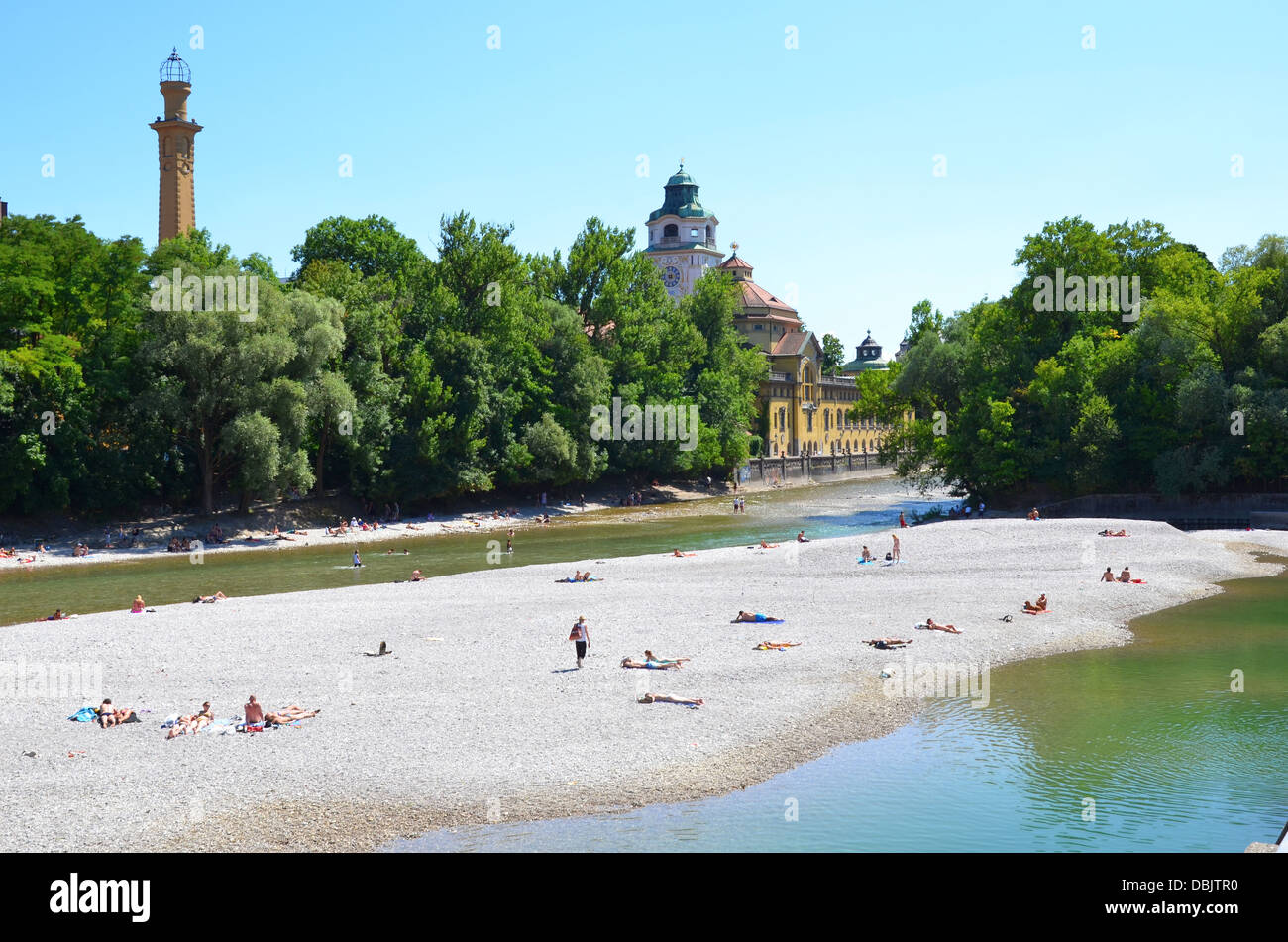 L'Isar Munich Mueller'sches Volksbad Allemagne Bavière d'été Banque D'Images