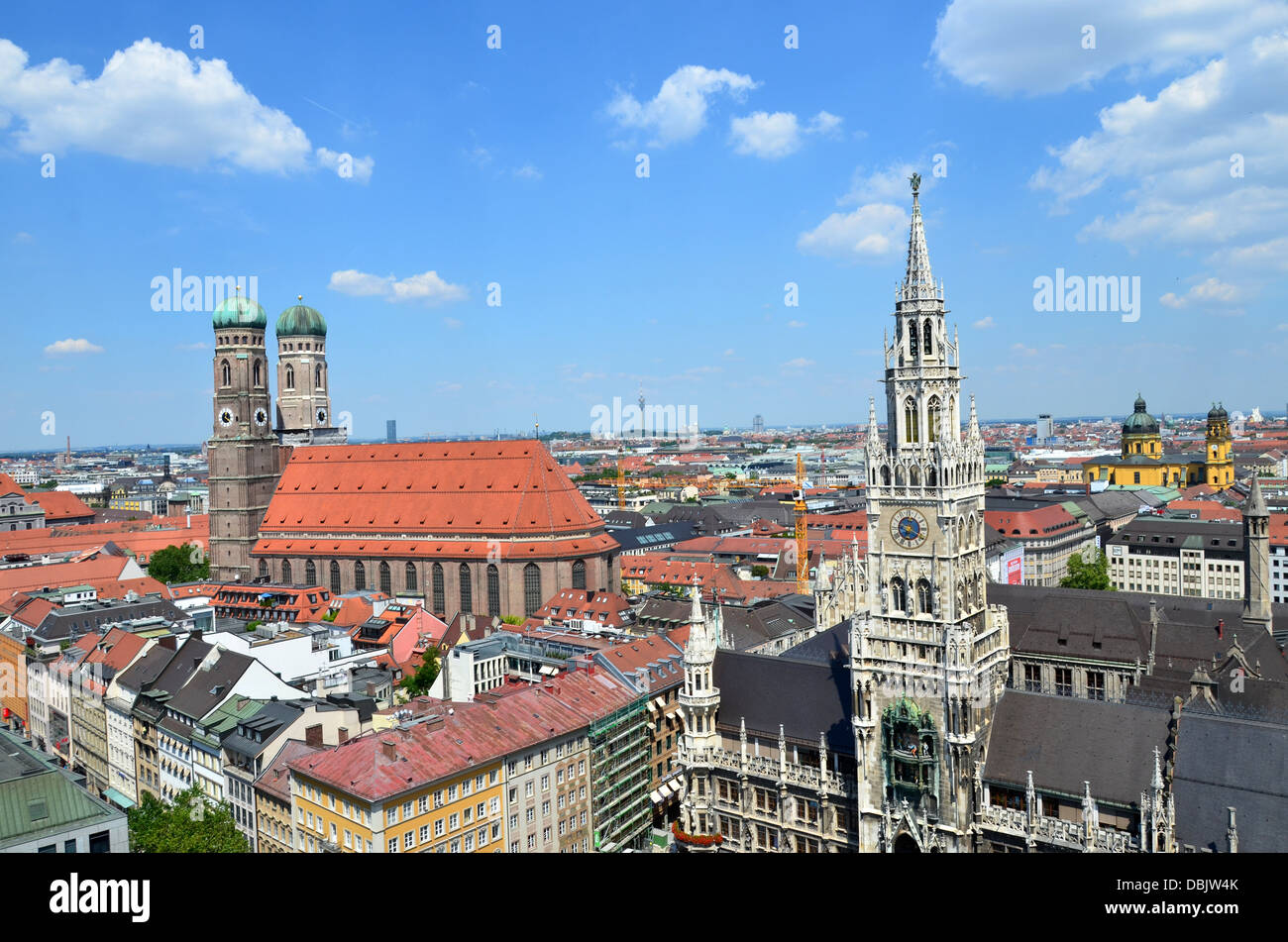 Le nouvel hôtel de ville nord de Marienplatz à Munich, 'Notre-Dame') Bavaria Allemagne Banque D'Images