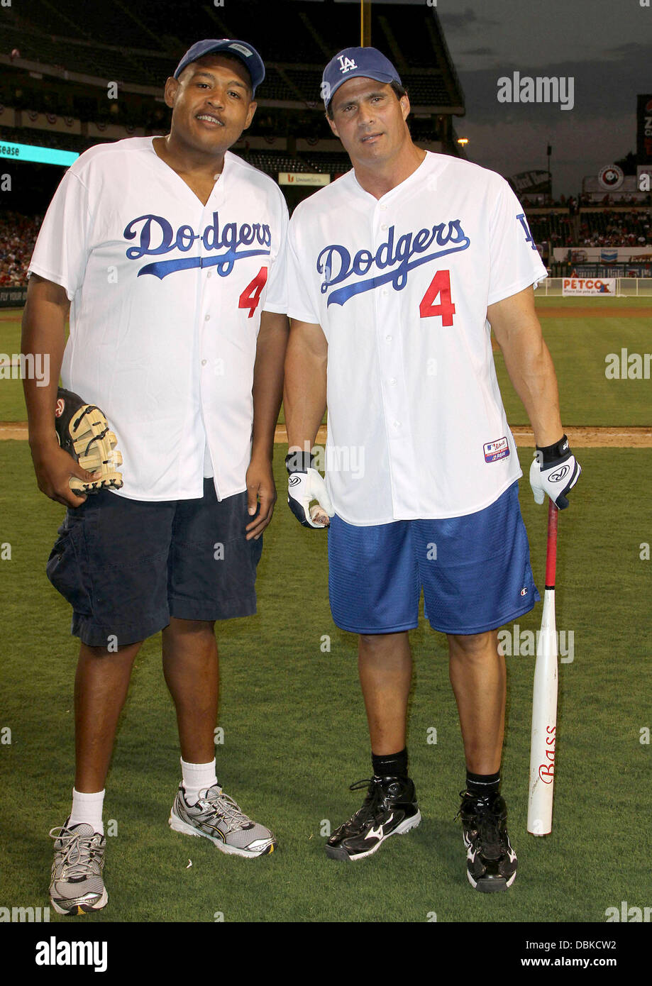 Omar Benson Miller Jose Canseco Steve Garvey Match Des Celebrites Du Pour La Recherche Sur La Sla S Est Tenue Au Stade De L Angels Anaheim Californie 03 07 11 Photo Stock Alamy