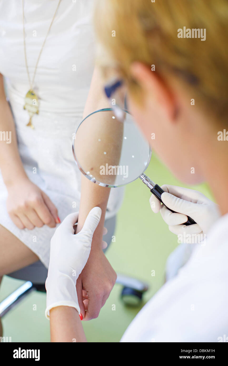 Dermatologie, patient en traitement Banque D'Images