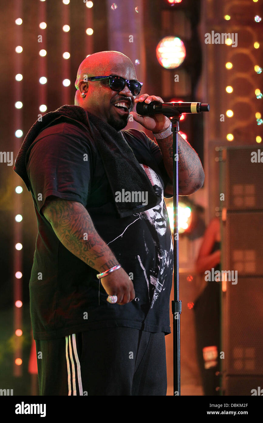 Cee Lo Green lance Universal Citywalk's New High Tech Next Generation 5 tours Outdoor Concert Arena et jump commence sa libre branché en série Musique d'été à Los Angeles, en Californie - 07.07.11 Banque D'Images