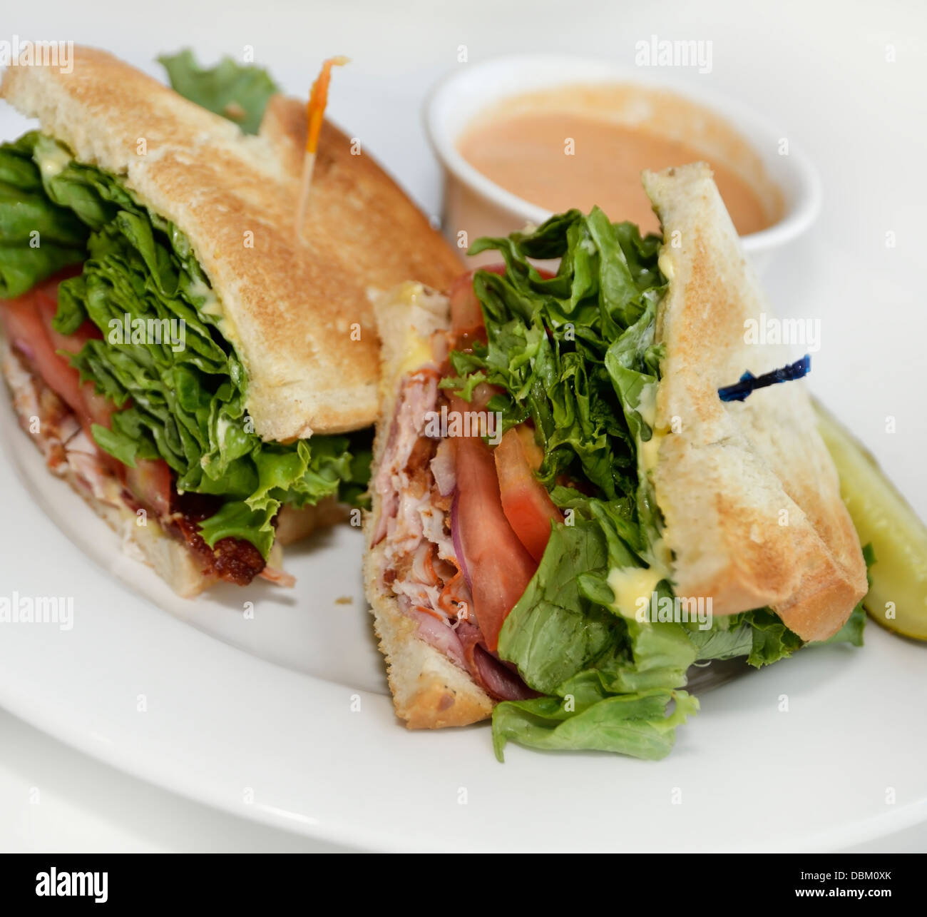 Turquie Club Sandwich Déjeuner Avec Soupe aux tomates Banque D'Images