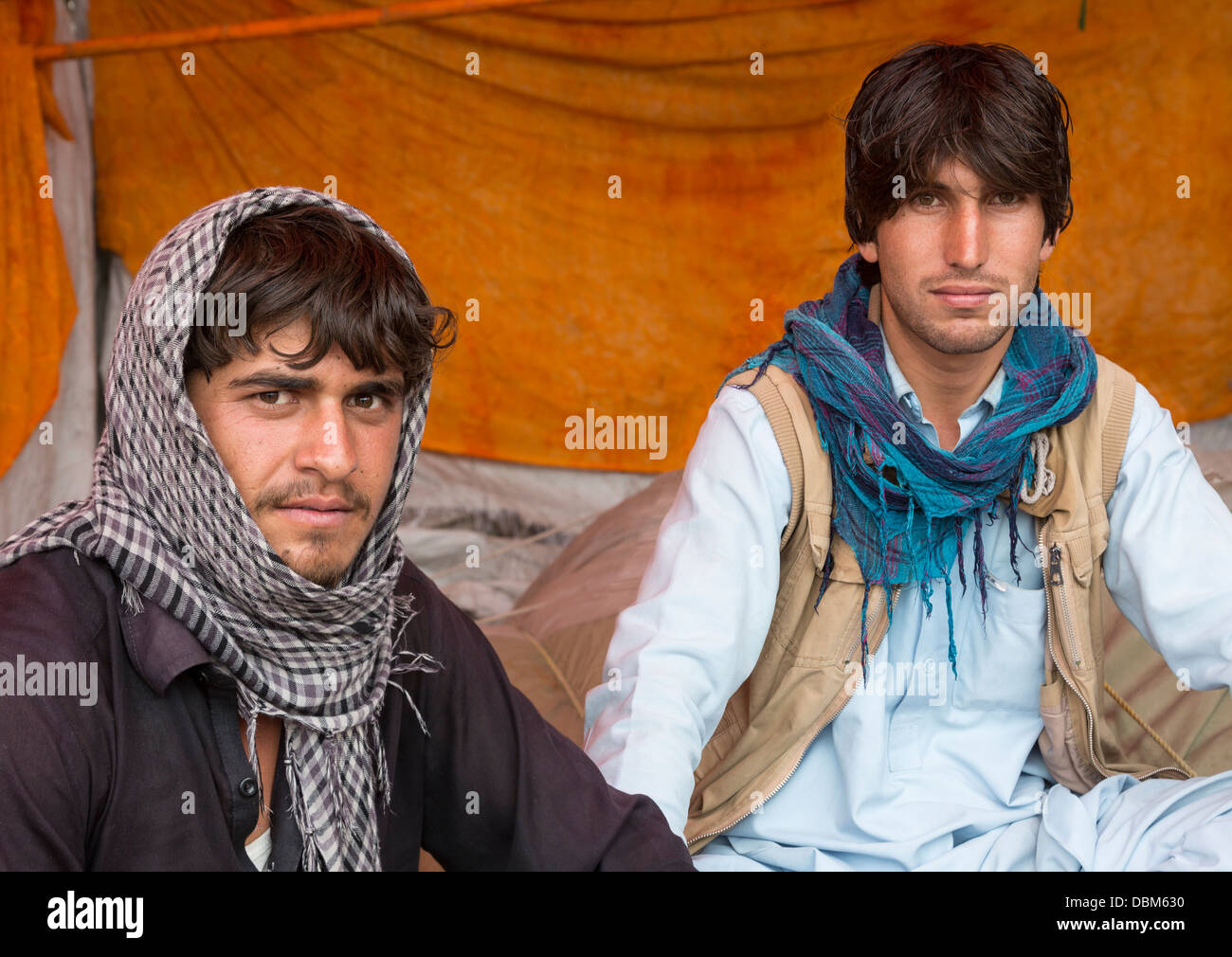 Deux travailleurs bazar, Kaboul, Afghanistan Banque D'Images