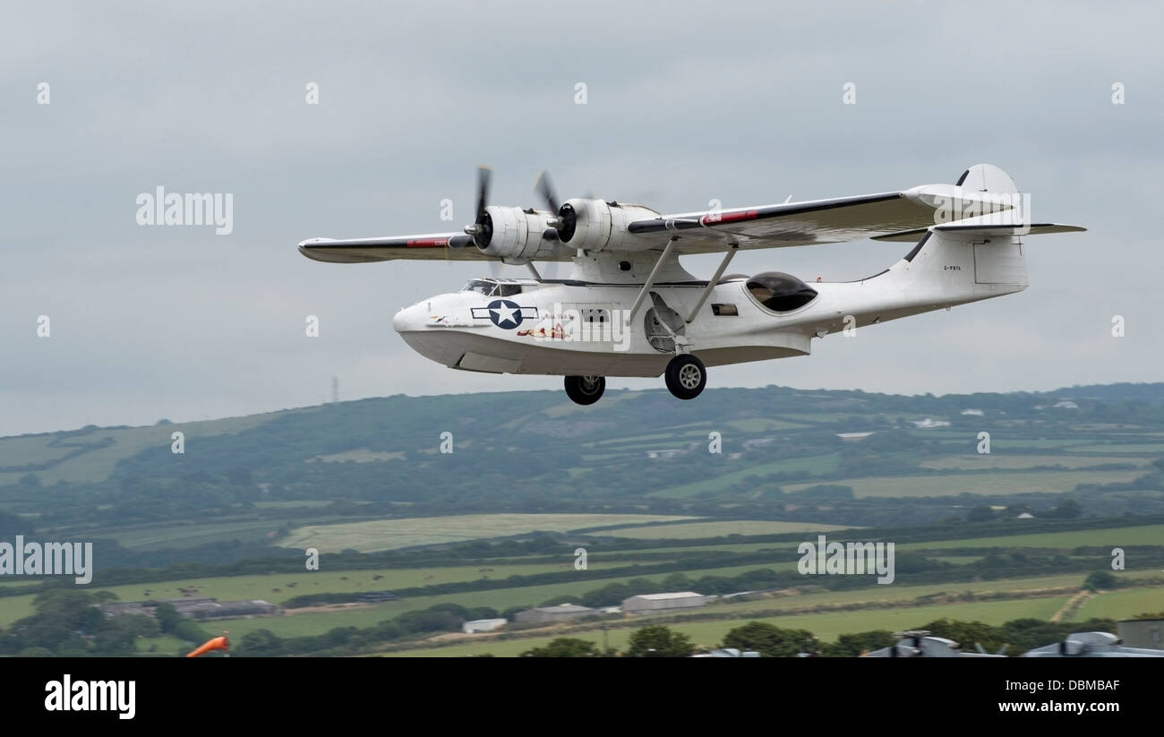 Hydravion Catalina en vol pour l'affichage de l'air (c) Bob Sharples/Alamy Banque D'Images