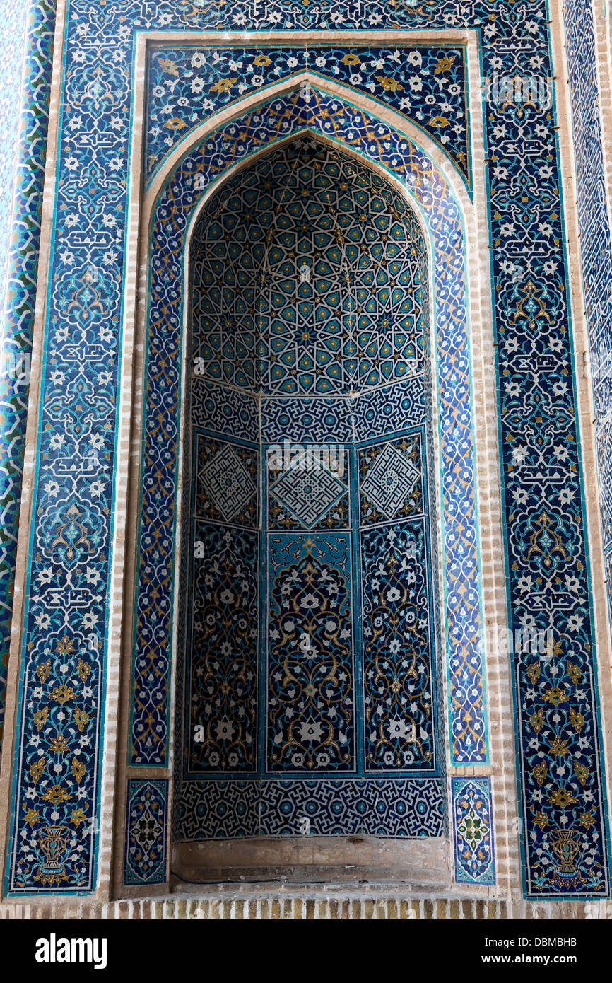 Détail de niche du portail d'entrée, le vendredi, la mosquée de Yazd, Iran Banque D'Images
