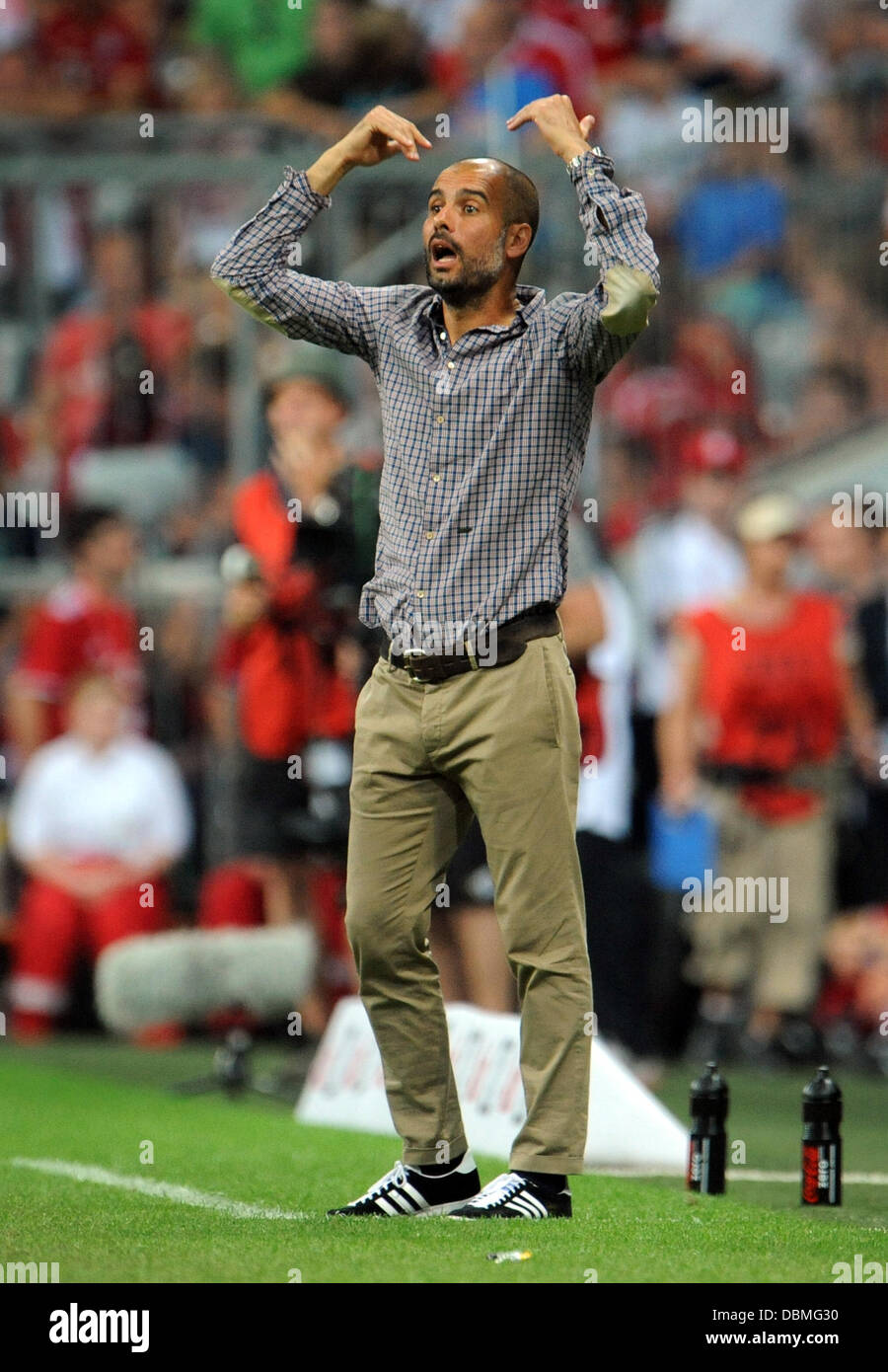 Munich, Allemagne. 06Th Aug 2013. Headcoach de Munich Pep Guardiola réagit au cours de l'Audi Cup soccer match final FC Bayern Munich vs Manchester City FC à l'Allianz Arena de Munich, Allemagne, 01 août 2013. Photo : Andreas Gebert/dpa/Alamy Live News Banque D'Images