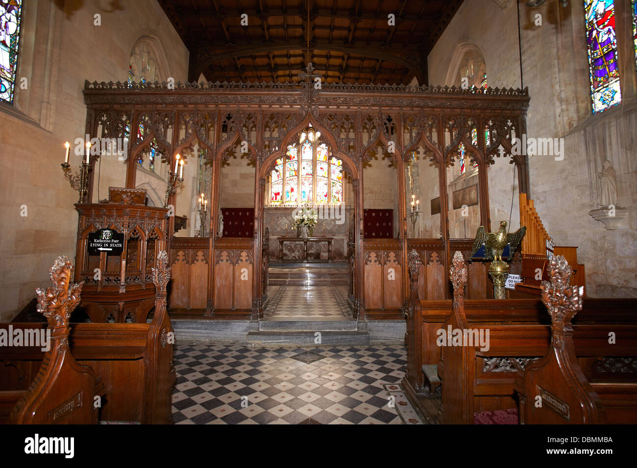 Intérieur de l'église de Sainte Marie dans le parc du château de Sudeley près de Winchcombe, Gloucestershire, England, UK Banque D'Images