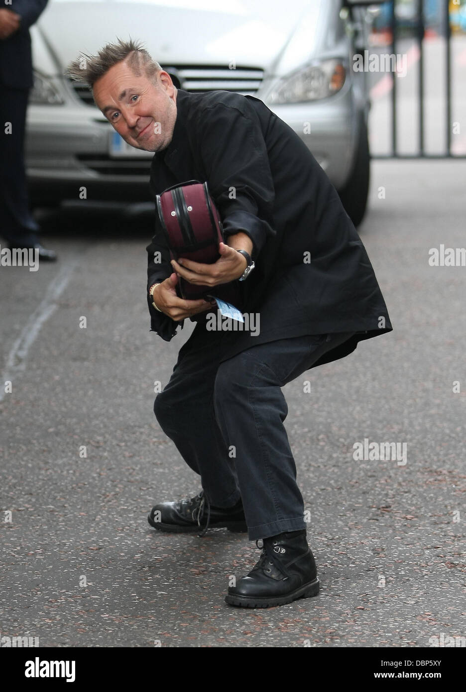 Nigel Kennedy des stars à l'extérieur de l'ITV studios London, England - 03.08.11 Banque D'Images