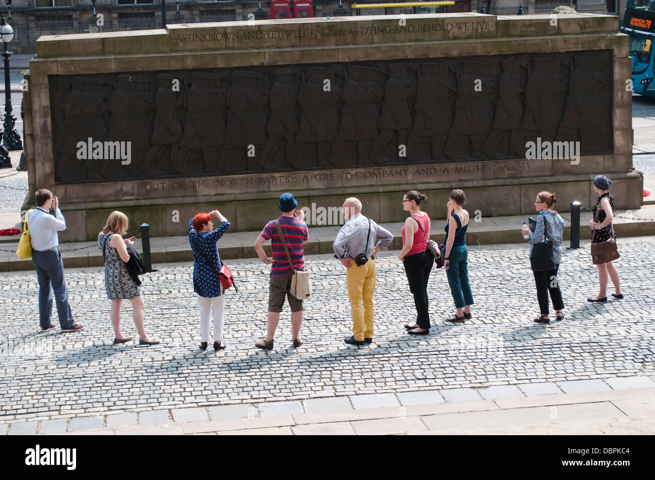 Visite guidée du St George's Hall et monument de la Première Guerre mondiale, Liverpool, Royaume-Uni Banque D'Images