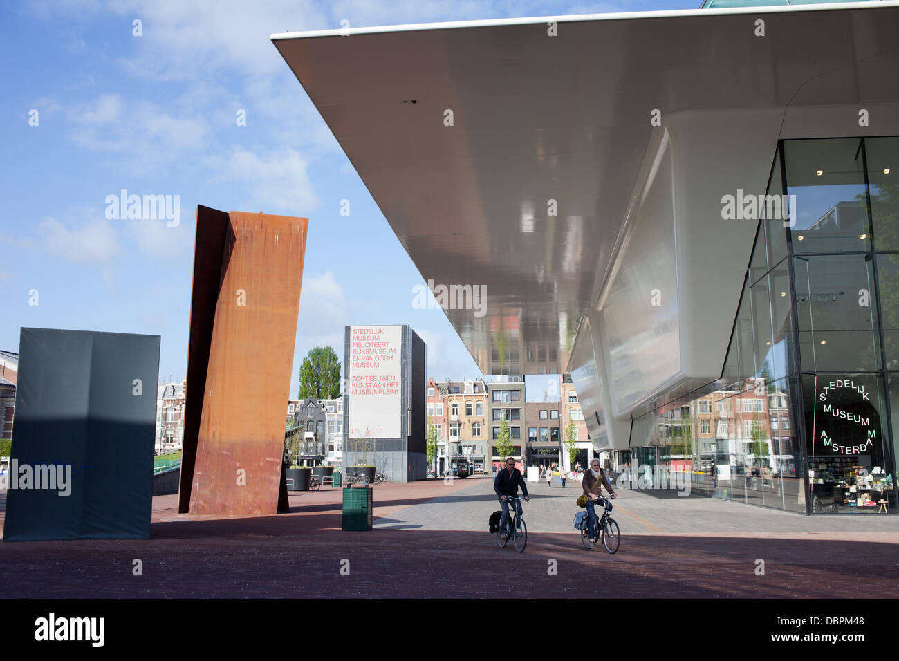 Le Stedelijk Museum, forme contemporaine à Amsterdam, Hollande, Pays-Bas. Banque D'Images