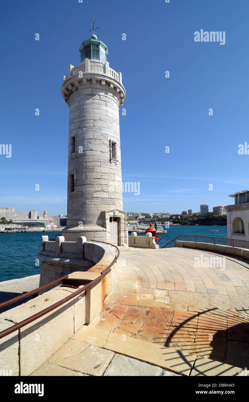 Phare En Pierre À L'Entrée Du Port De Marseille Harbour Port Ou Docks Marseille Provence France Banque D'Images