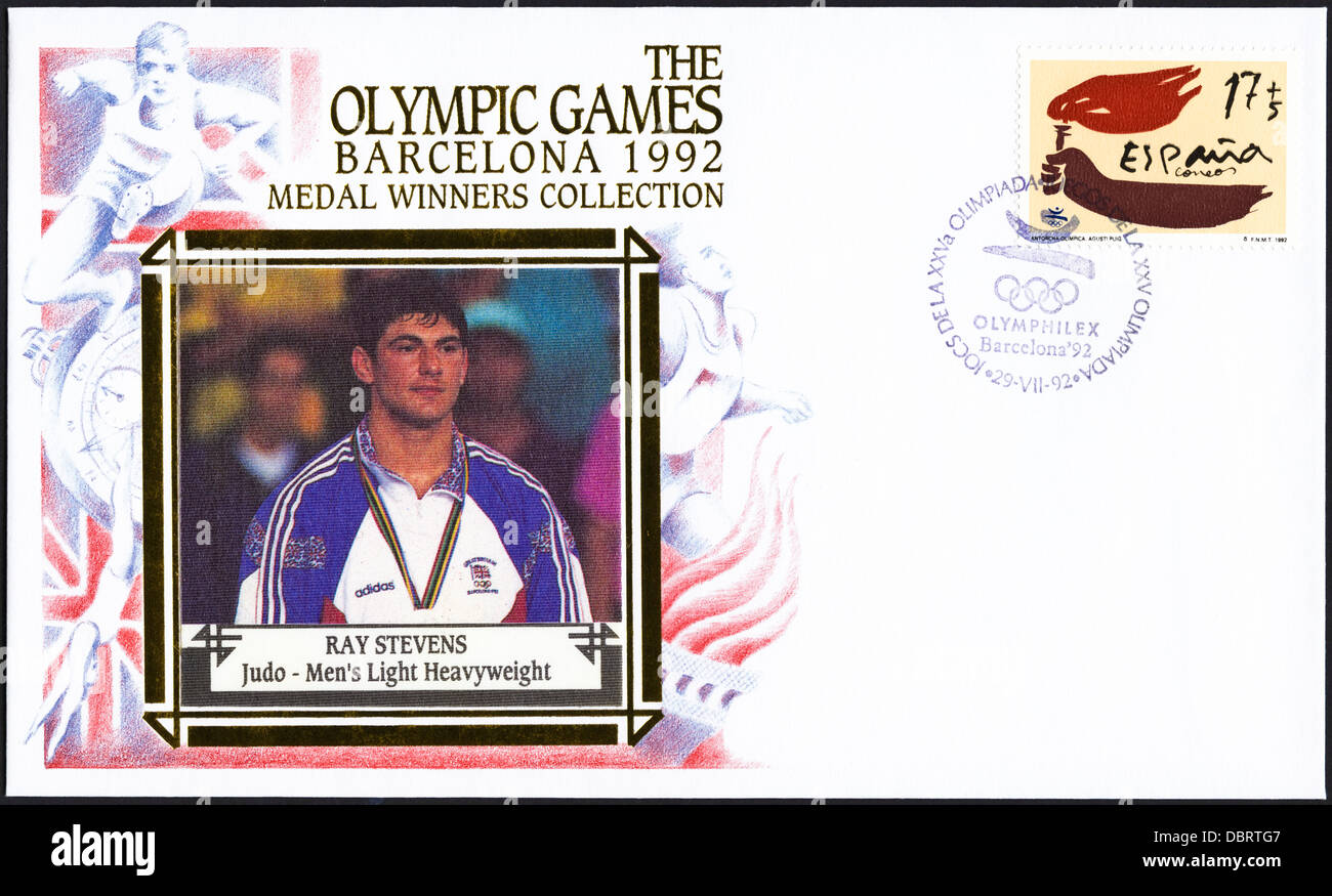 Timbre premier jour commémoratif de la couverture de la collection des médailles des Jeux Olympiques de Barcelone en 1992 avec Ray Stevens de Grande-bretagne remportant la médaille d'argent pour le Judo - Men's Light Heavyweight Banque D'Images