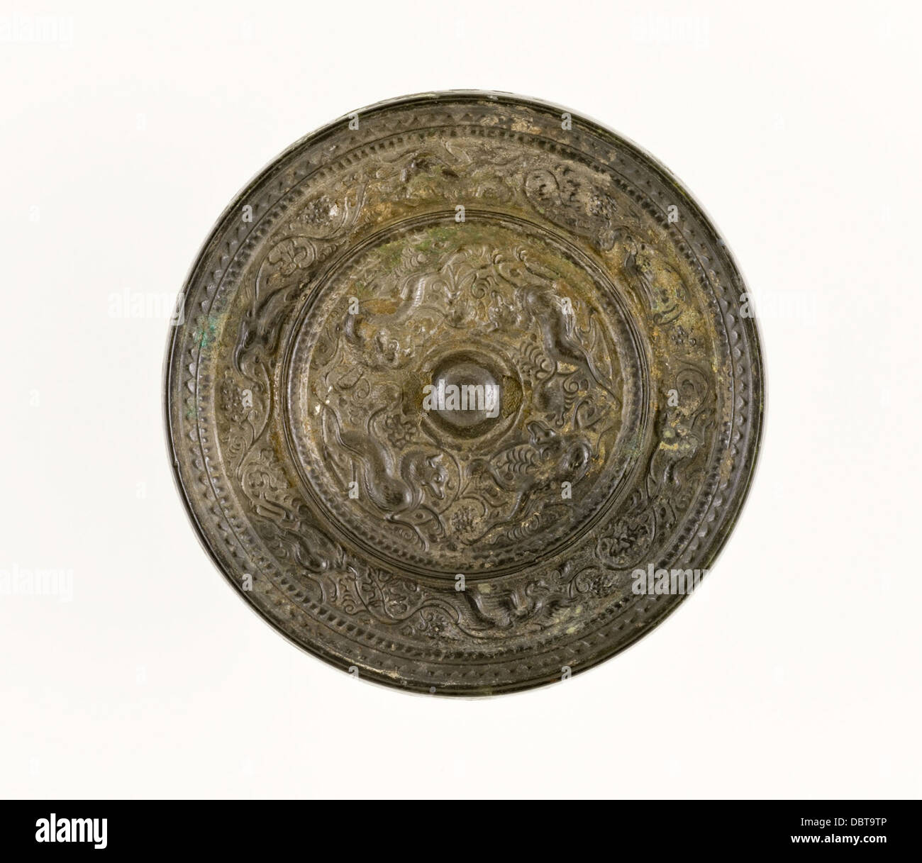 Miroir (Jing) avec les symboles des quatre Directions 48.3.65a Banque D'Images