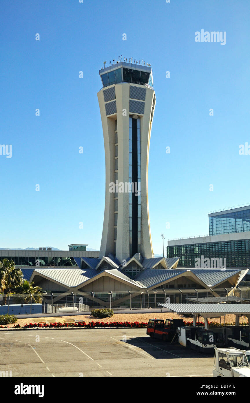 Une nouvelle tour de contrôle, l'aéroport de Malaga, Malaga, Andalousie, Espagne, Europe de l'Ouest. Banque D'Images