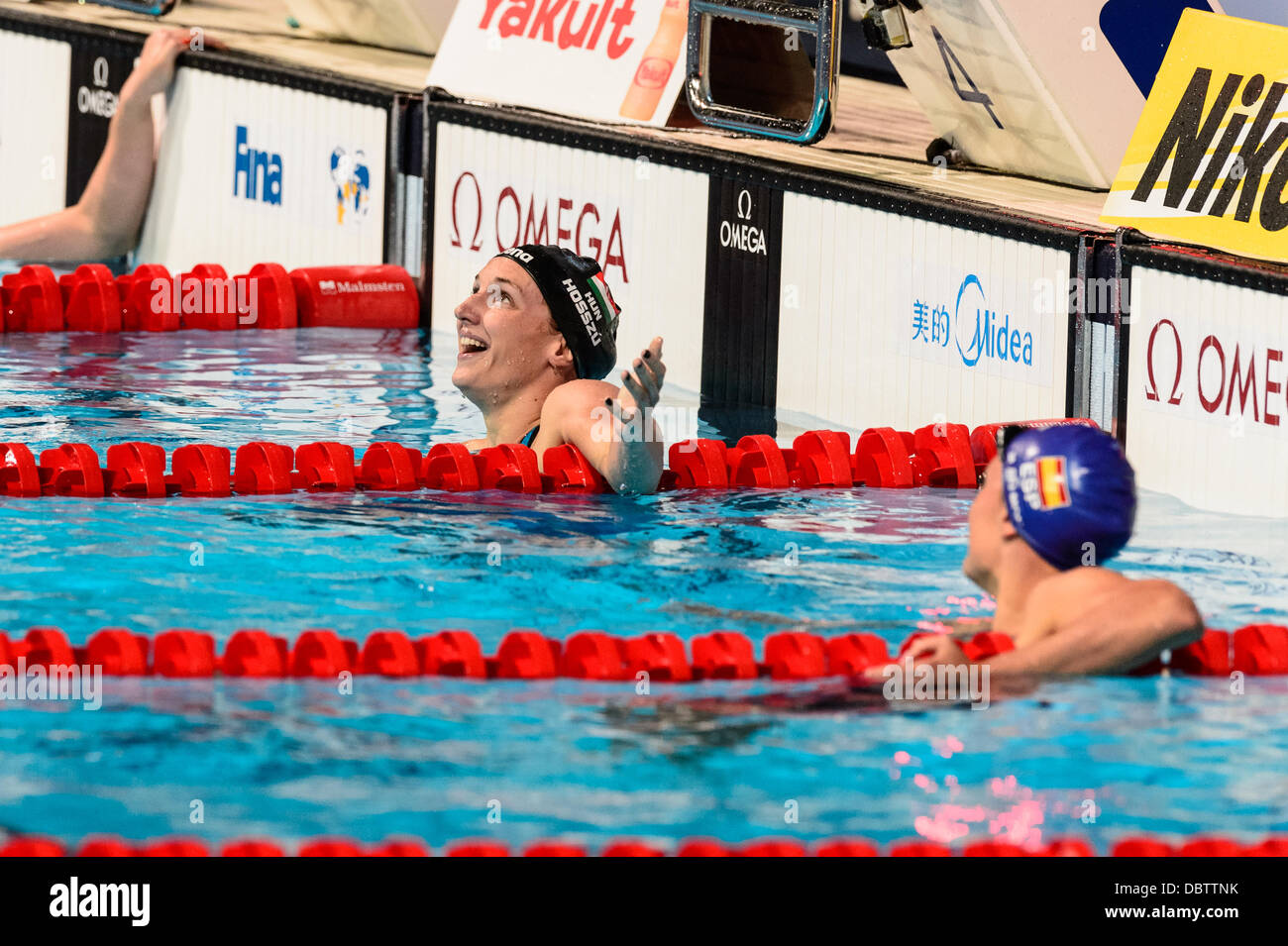 Barcelone, Espagne. Août 4th, 2013 : Hongrie's Katinka Hosszu est heureux de sa victoire à la women's 400m quatre nages individuel à la 15e finale des Championnats du Monde FINA à Barcelone. Credit : matthi/Alamy Live News Banque D'Images