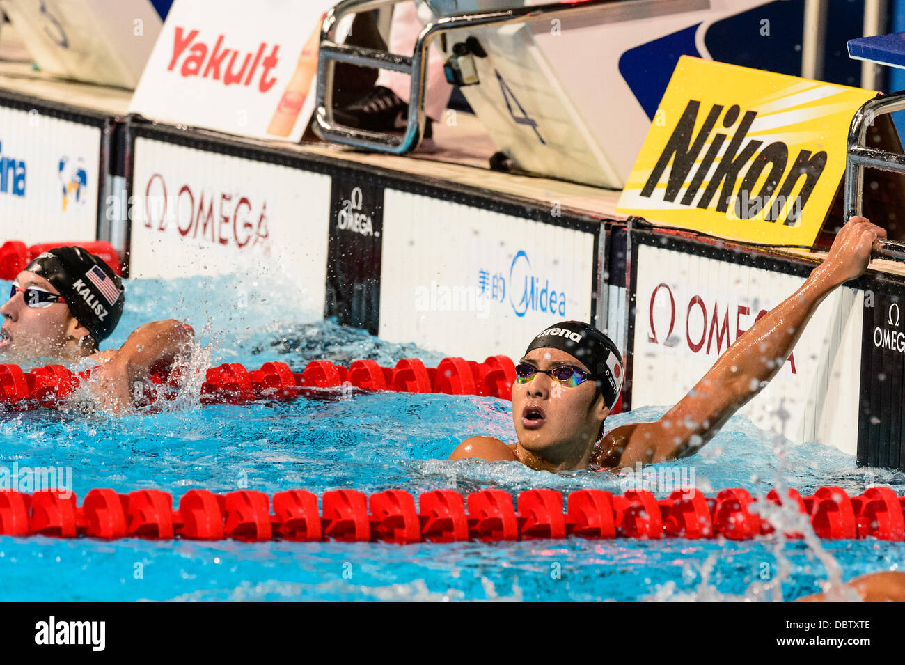 Barcelone, Espagne. Août 4th, 2013 : le Japon Seto Daiya vérifie les résultats de sélection après le men's 400m quatre nages individuel à la 15e finale des Championnats du Monde FINA à Barcelone. Credit : matthi/Alamy Live News Banque D'Images