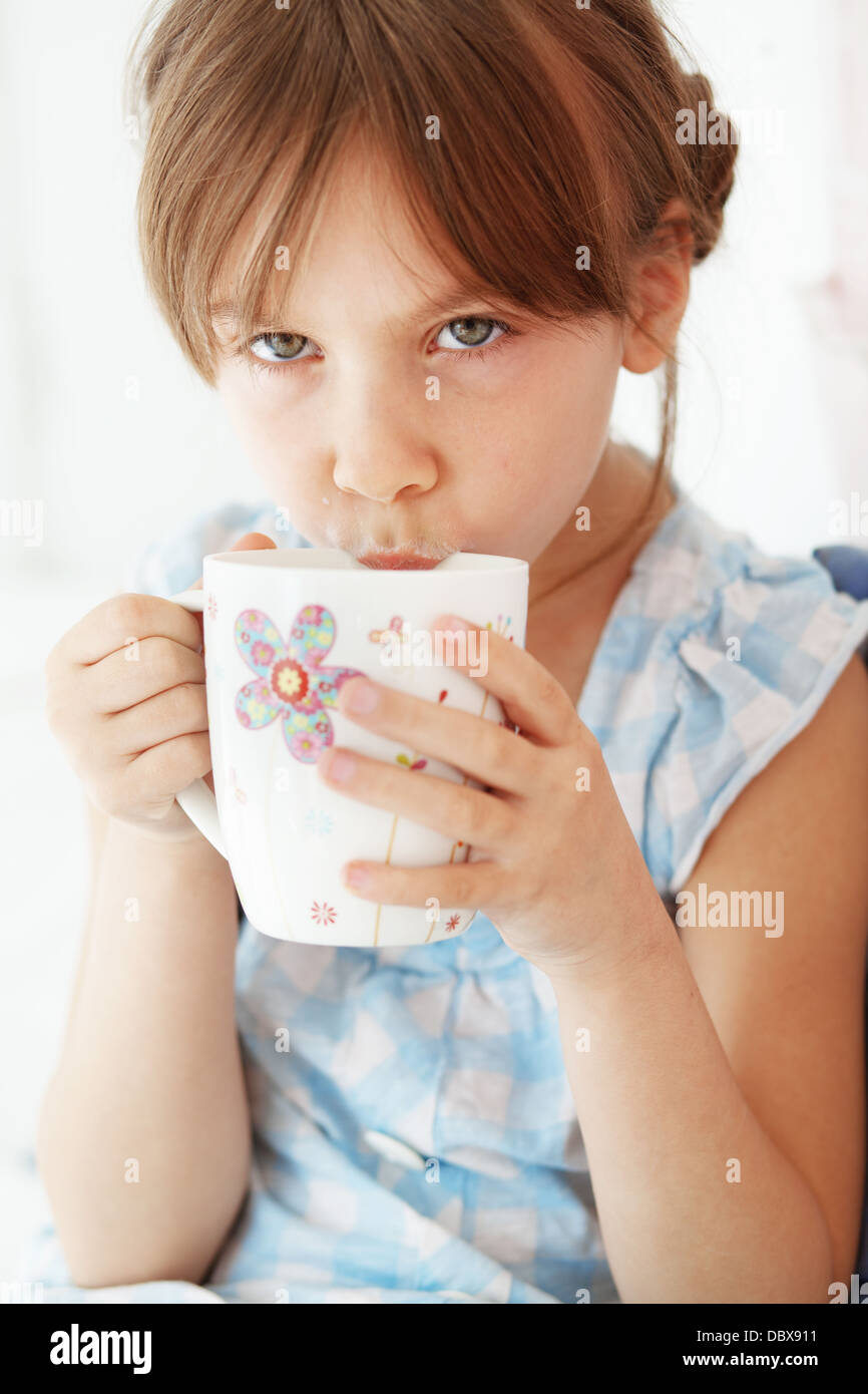 Enfant à la maison Banque D'Images
