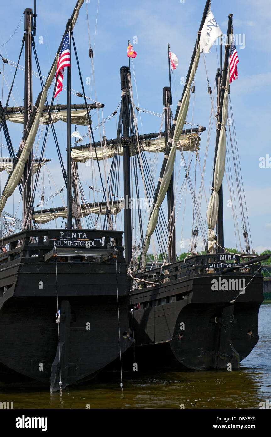 Navires caravel réplique Pinta et Nina à partir de 1492 de l'expédition de Columbus Banque D'Images