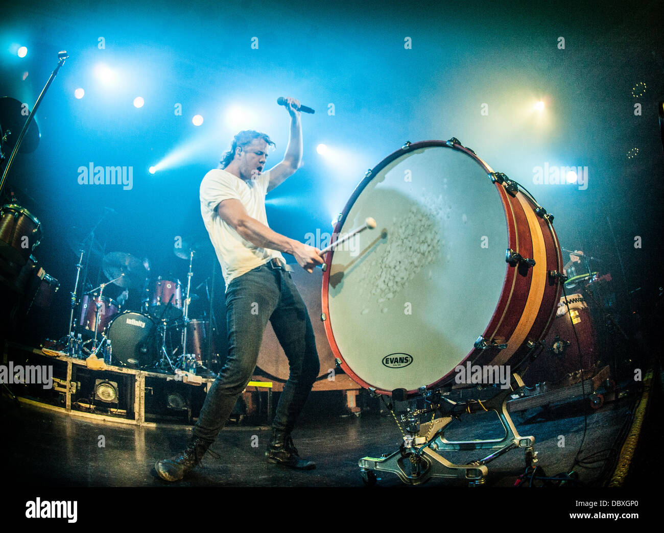 Dan Reynolds de Imagine Dragons en live au Metro à Chicago, IL 31 juillet 2013 Banque D'Images