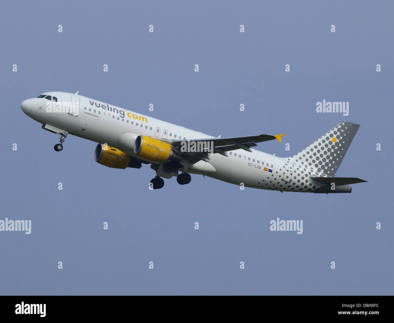 EC-LOB de Vueling Airbus A320-214 - cn 4849 décollage 13juillet2013 1 Banque D'Images