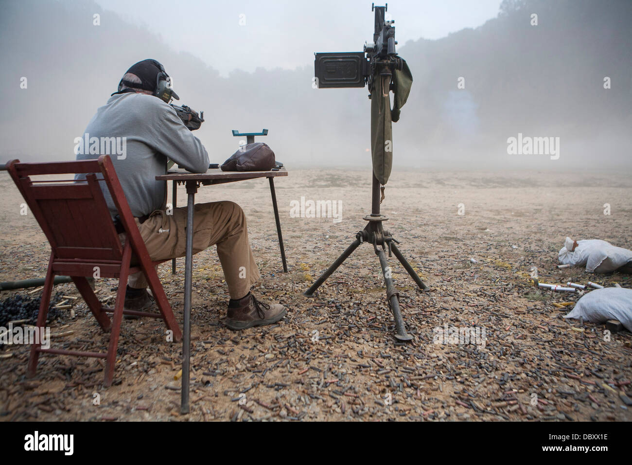 Le bouton Creek Machine Gun Shoot. Banque D'Images