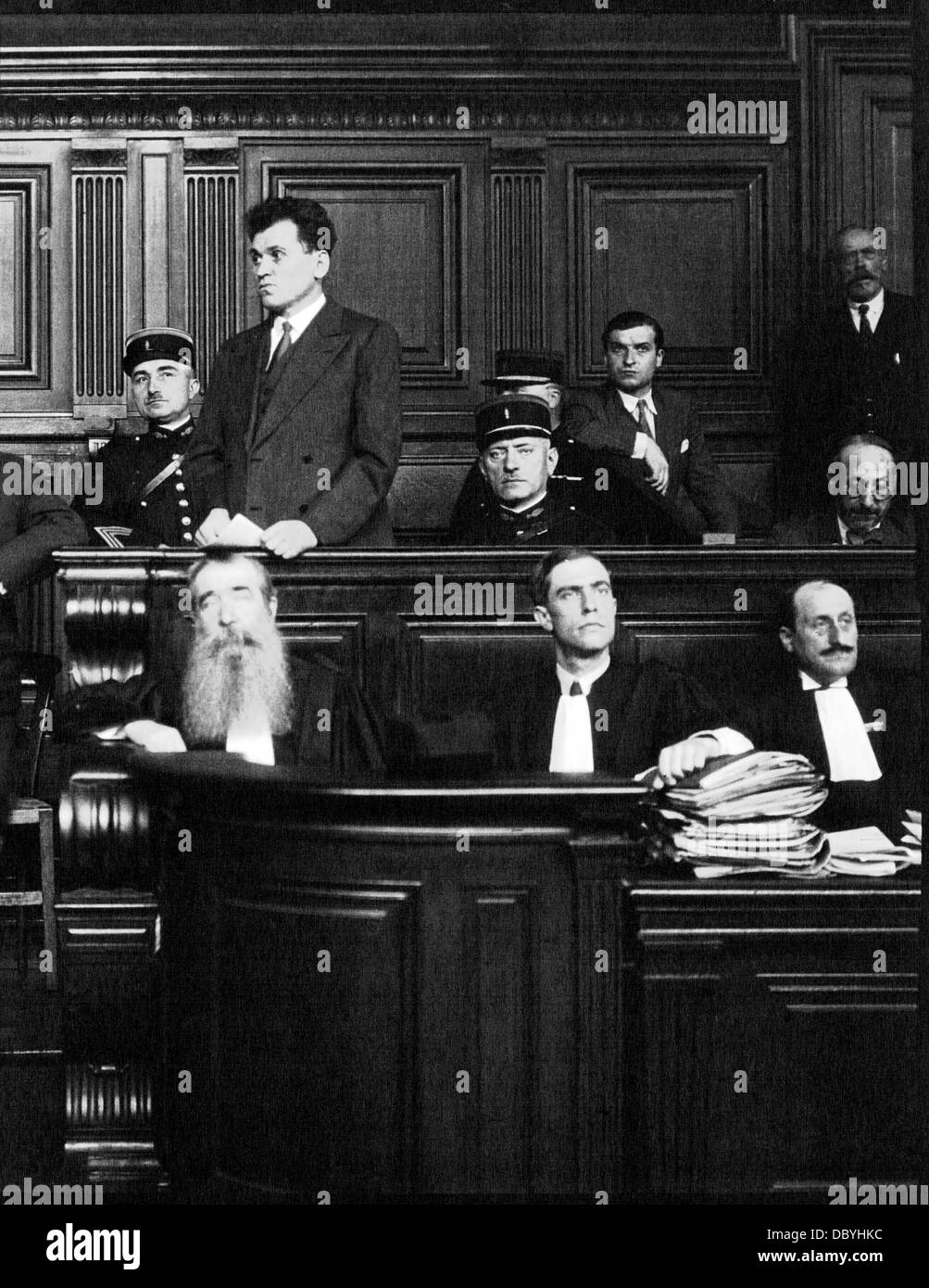Paul Gorgulov (ou 'Gorguloff', 1895-1932), assassin du président français Paul Doumer, dans le dock de la cour d'Assises de la Banque D'Images