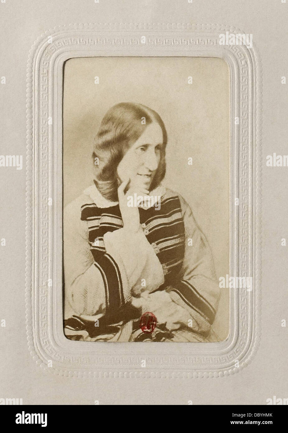 Portrait photographique (l'albumine) de George Eliot (Mary Anne Evans, 1819-1880), en novellist. Banque D'Images