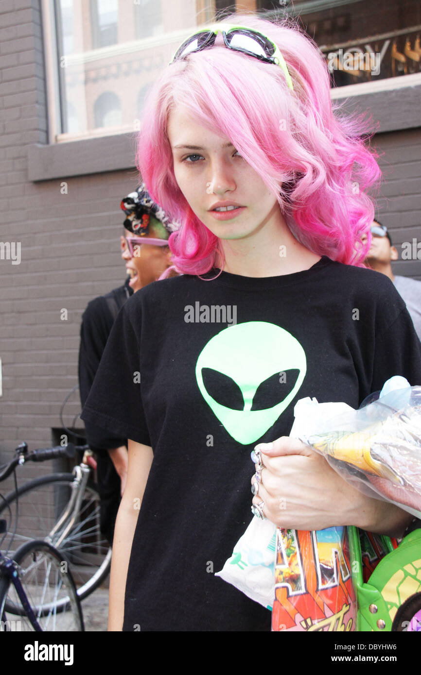 Charlotte Free au New York Mercedes-Benz Fashion Week Spring 2012 - Jeremy Scott. La ville de New York, USA - 14.09.11 Banque D'Images