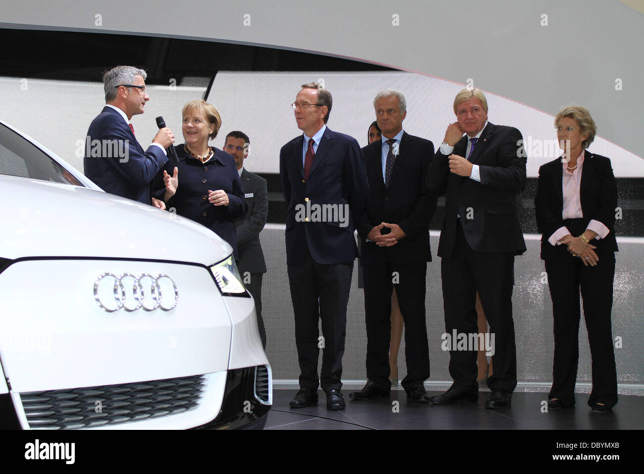 Chancelier de l'Allemagne, Angela Merkel visites IAA Frankfurt où elle a été introduite pour Rupert Stadler Audi de Francfort, Allemagne - 15.09.11 Banque D'Images