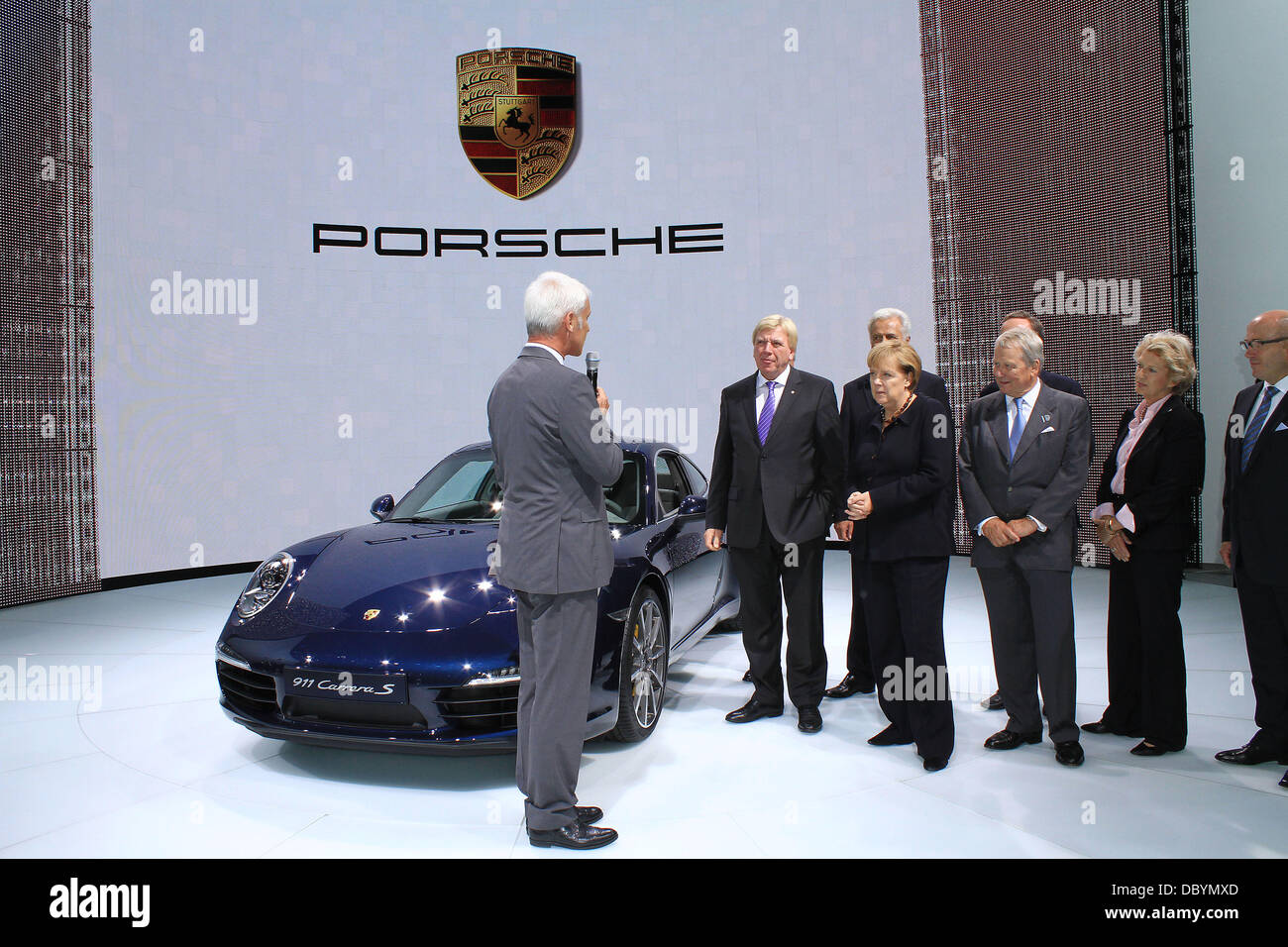 Chancelier de l'Allemagne, Angela Merkel visites IAA Frankfurt où elle a été introduite pour Ferdinand Piëch de Porsche Francfort, Allemagne - 15.09.11 Banque D'Images