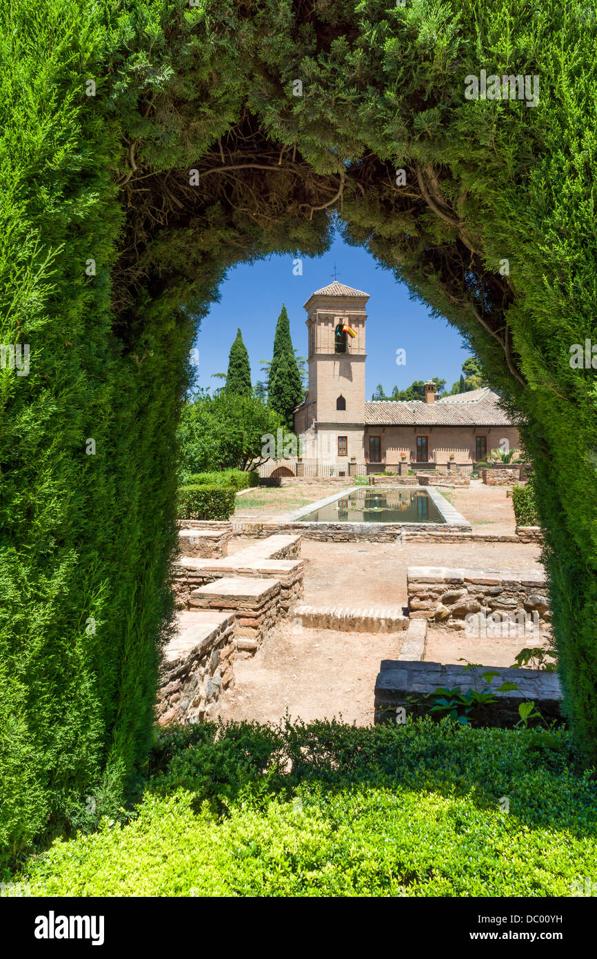 Les beaux jardins de l'Alhambra à Grenade, Andalousie, Espagne du sud. Banque D'Images