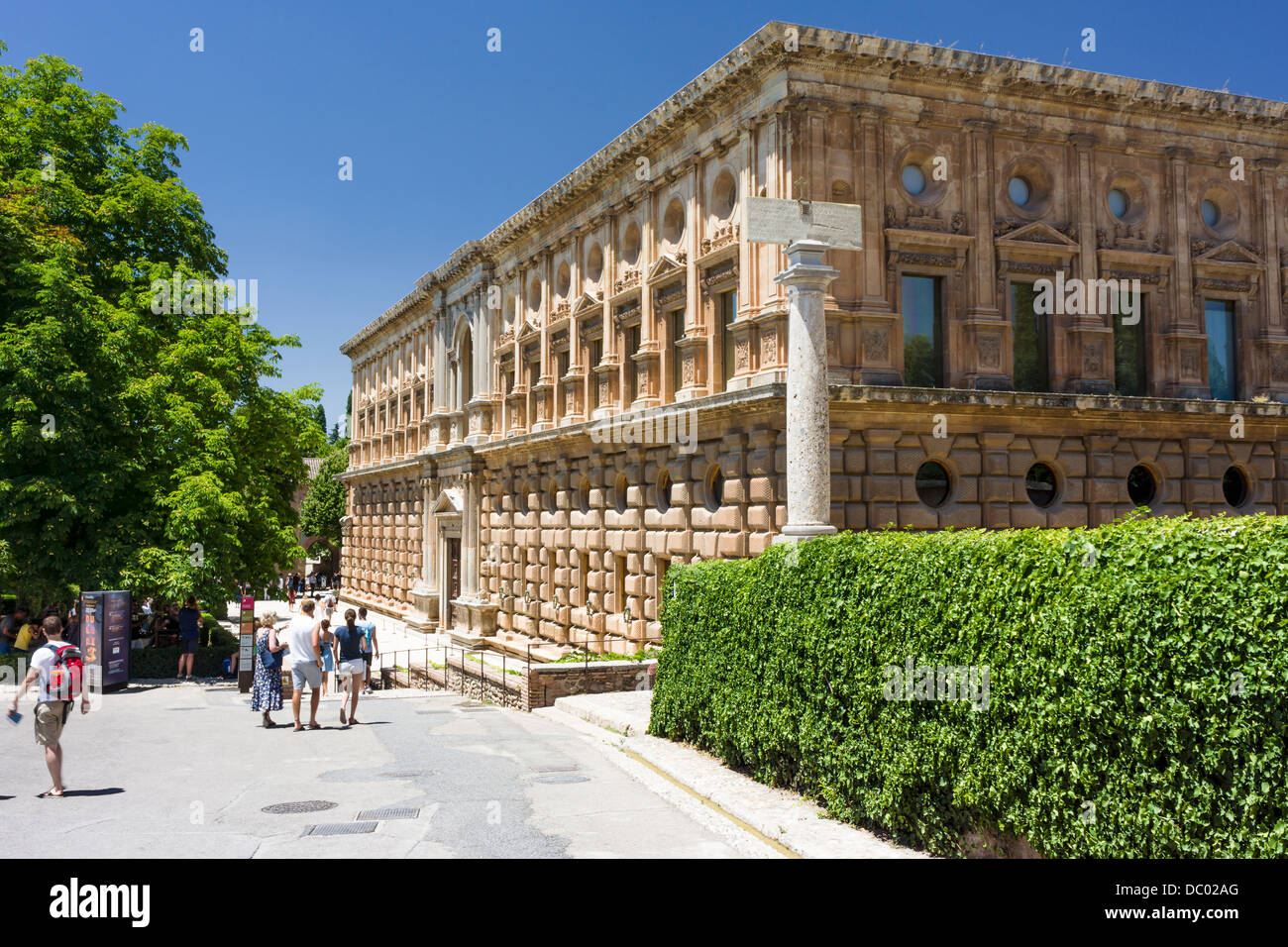 Le beau palais et jardins de l'Alhambra à Grenade, Andalousie, Espagne du sud. Banque D'Images