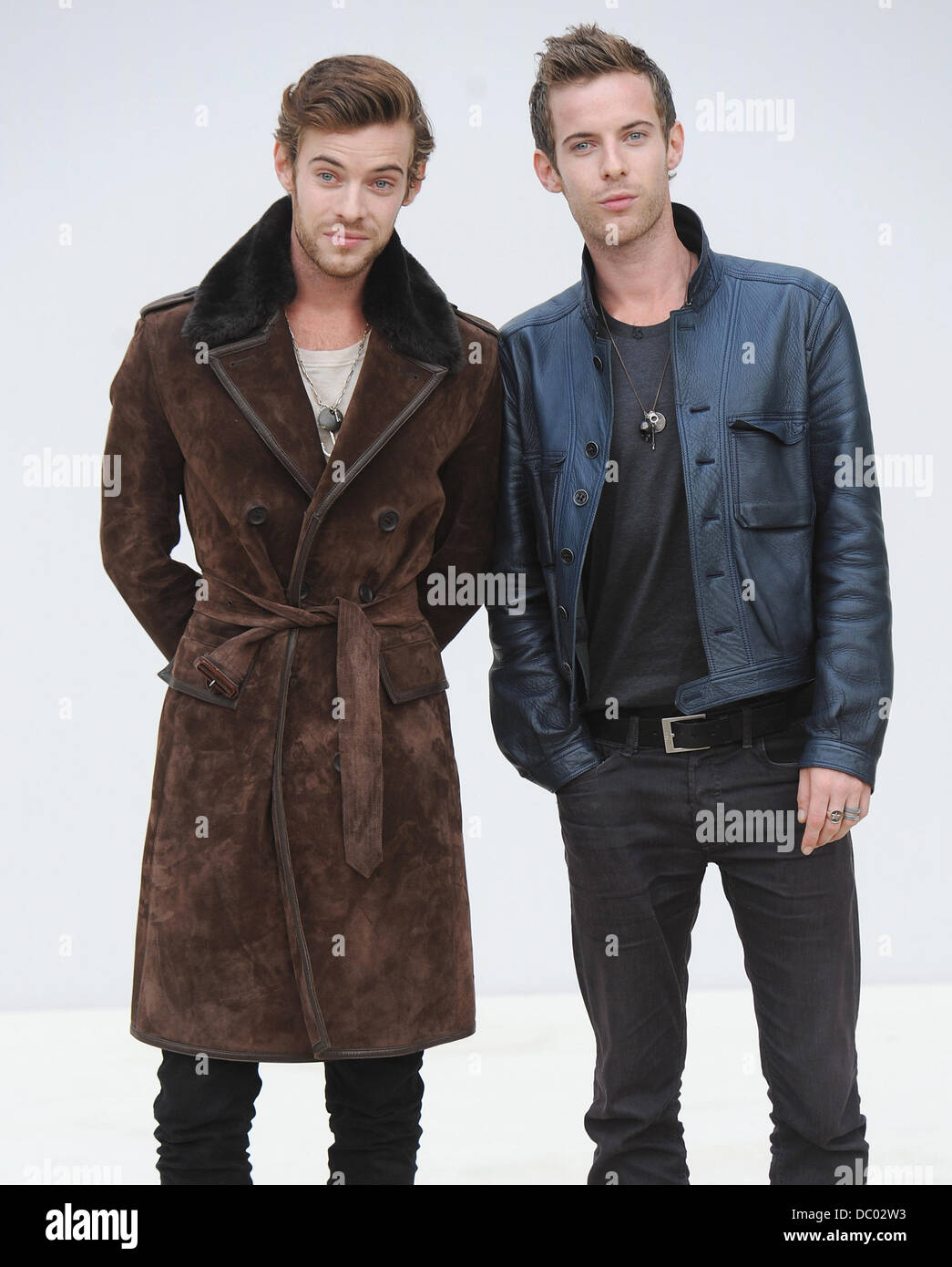 Tredaway et Luke Treadaway Harry London Fashion Week printemps/été 2012 - Burberry Prorsum - Arrivées Londres, Angleterre - 19.09.11 Banque D'Images