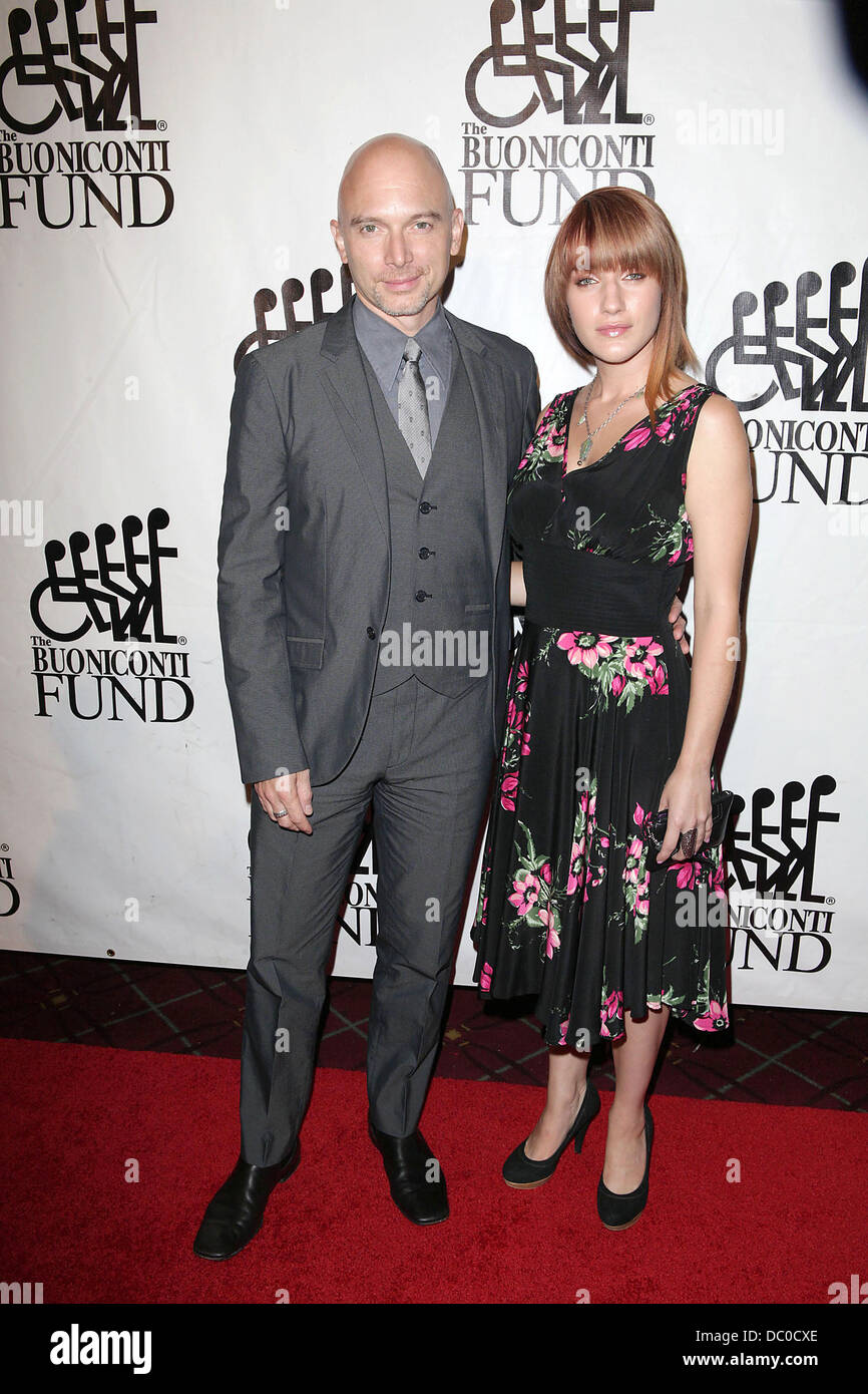 Michael Cerveris, Kimberly Kaye, à la 28e Annual Great Legends Sports dîner organisé à la Waldorf-Astoria. La ville de New York, USA - 26.09.11 Banque D'Images