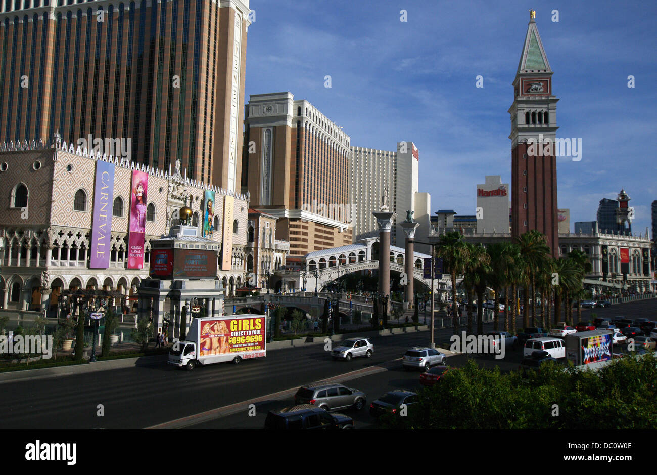 Las Vegas Strip et le Venetian Resort Hotel Casino à Las Vegas, USA Banque D'Images