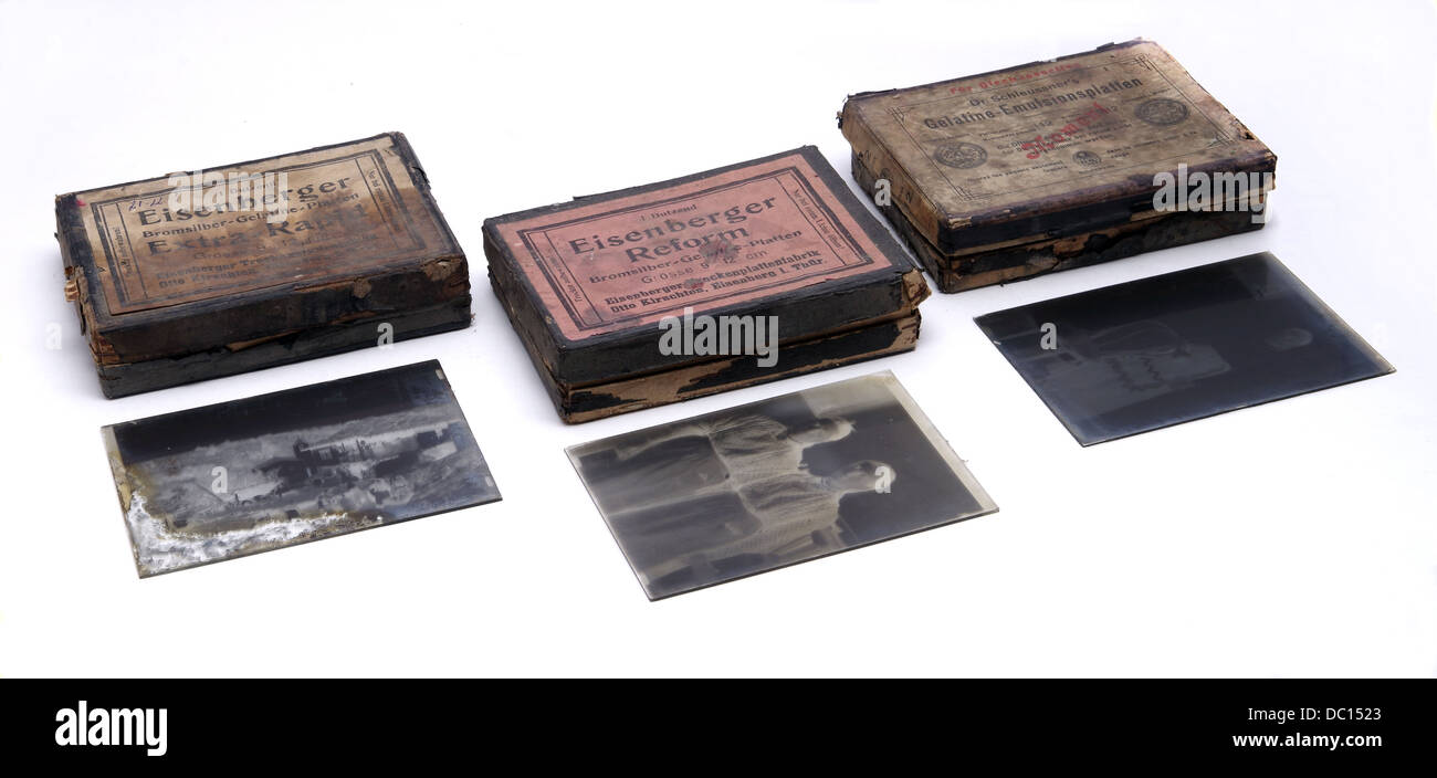 Lot de 4 plaques en fonte de sapeurs pompiers | G.b.r