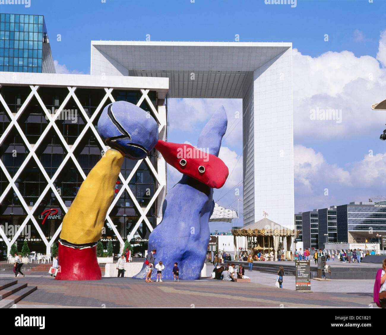 Sculpture de Joan Miró. La Défense. Paris. France Photo Stock - Alamy