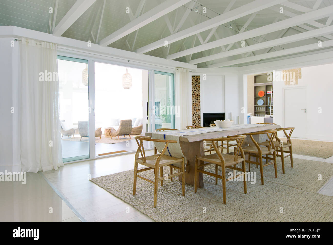 En Table de salle à manger de luxe Banque D'Images