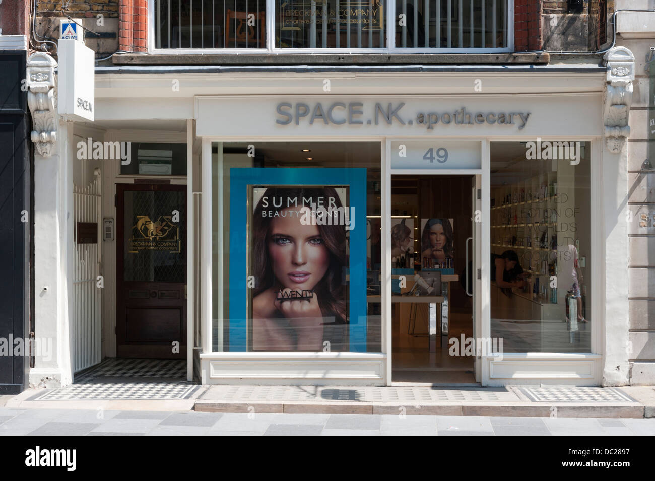 Space NK apothecary shop,South Molton Street London UK Banque D'Images