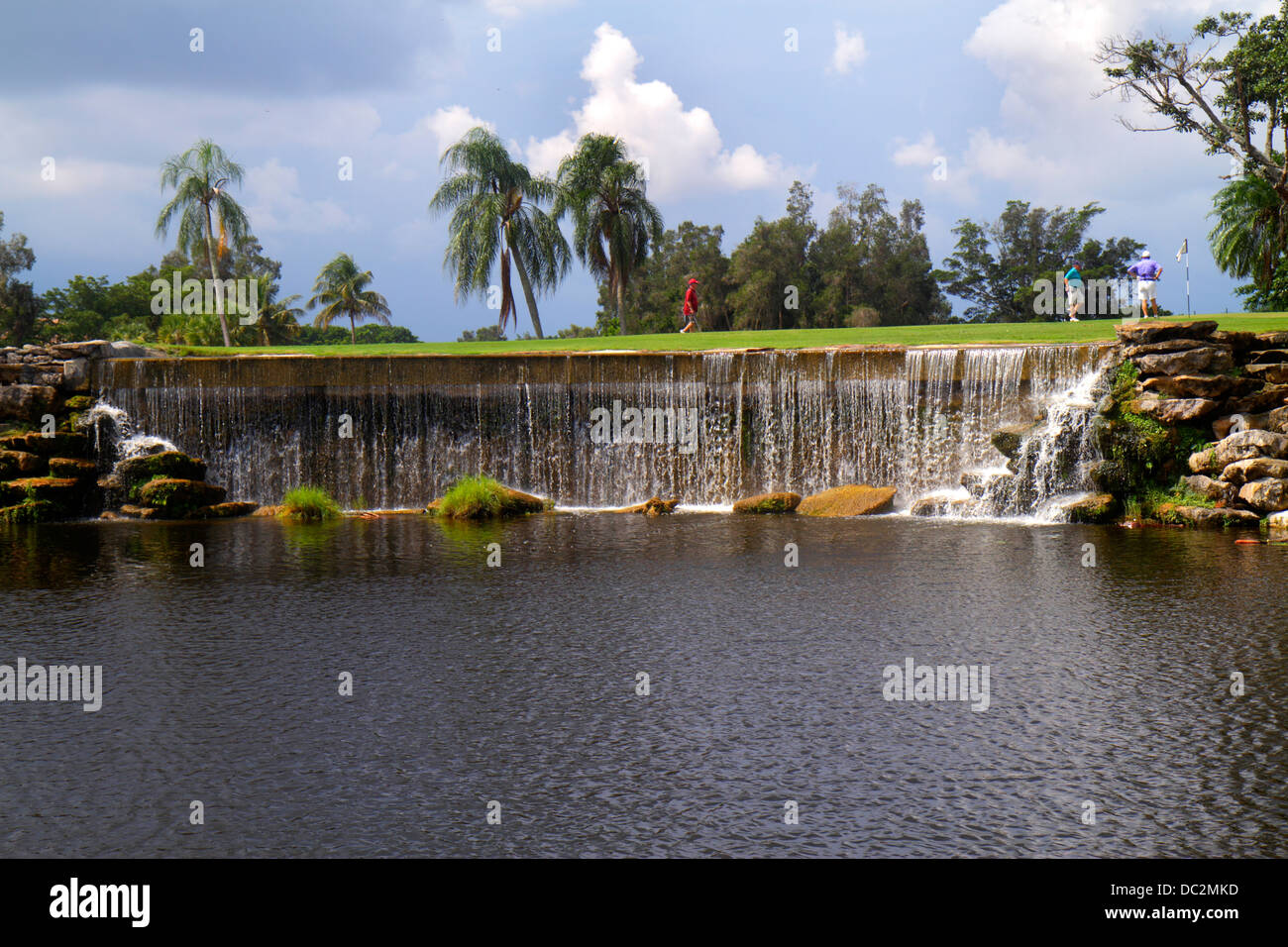 Florida Weston, fort ft. Lauderdale,Bonaventure Country Club,parcours de golf,cascade artificielle,eau,golfeurs,green,trou,look FL130371163 Banque D'Images