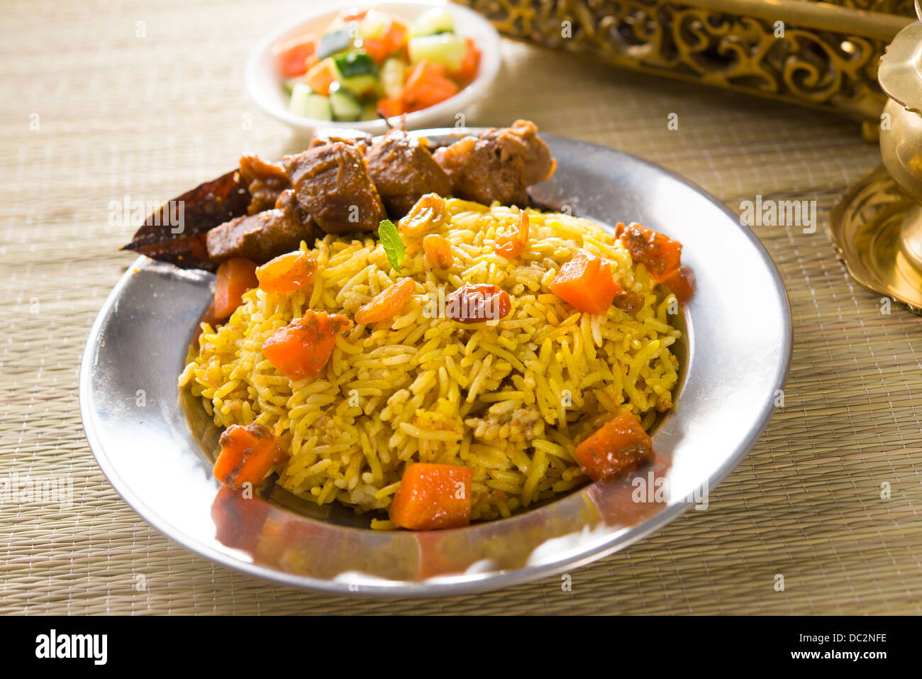 Nourriture arabe, le ramadan les aliments au moyen orient habituellement servi avec lamb tandoor Banque D'Images