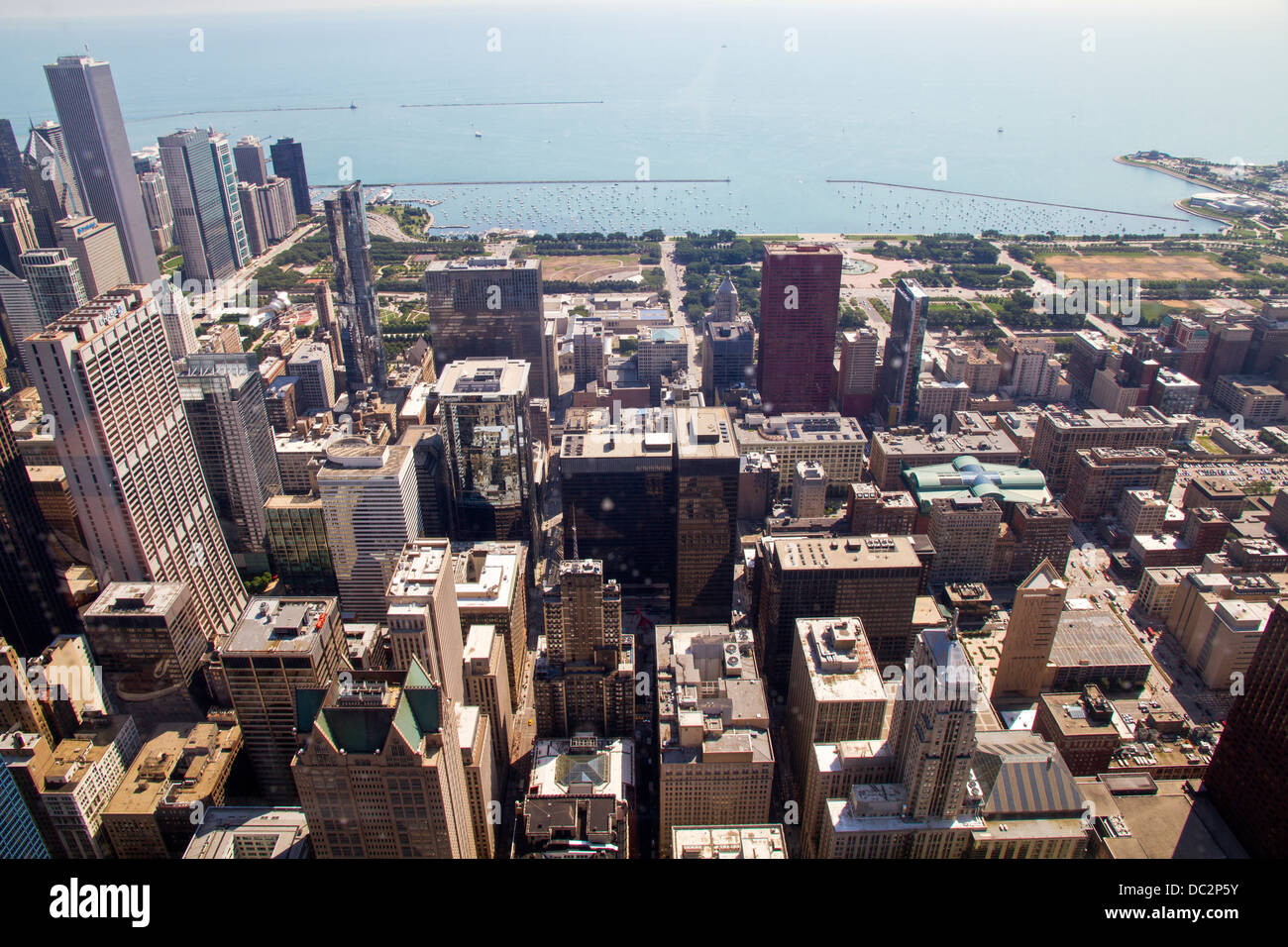 Vue aérienne de Chicago IL vu de la Willis tower observation deck. Banque D'Images