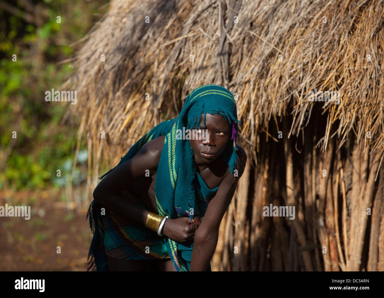 Tribu Bodi, Hana Femme Mursi, vallée de l'Omo, Ethiopie Banque D'Images