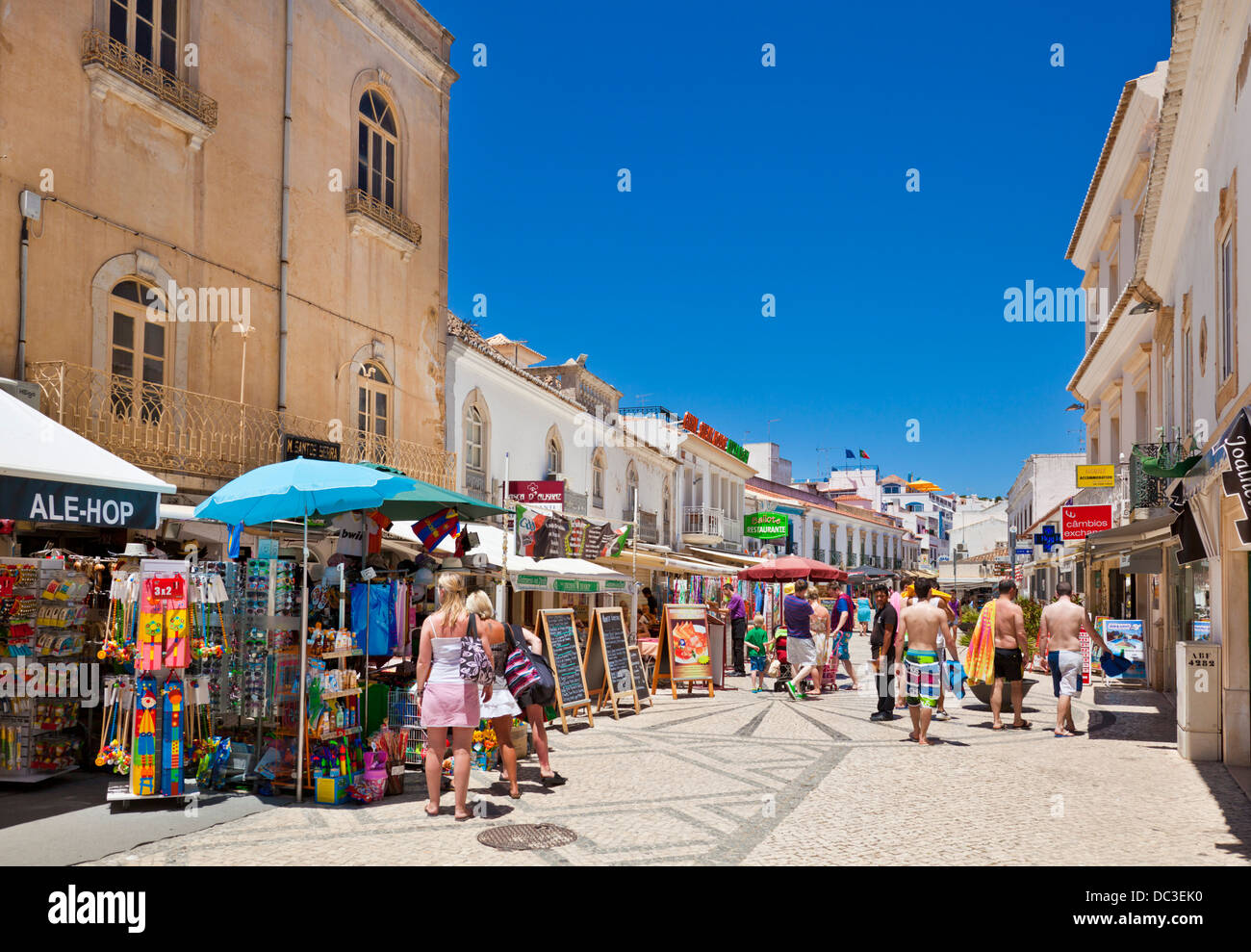 Rua 5 de Outubro Albufeira Algarve Portugal Europe de l'UE Banque D'Images