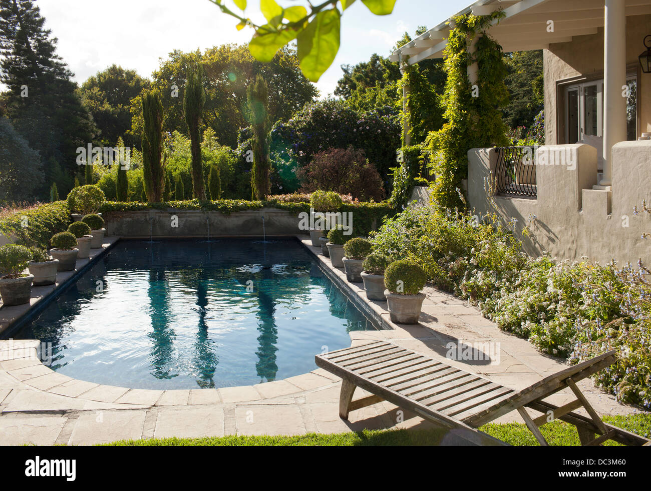 Villa de luxe et piscine Banque D'Images