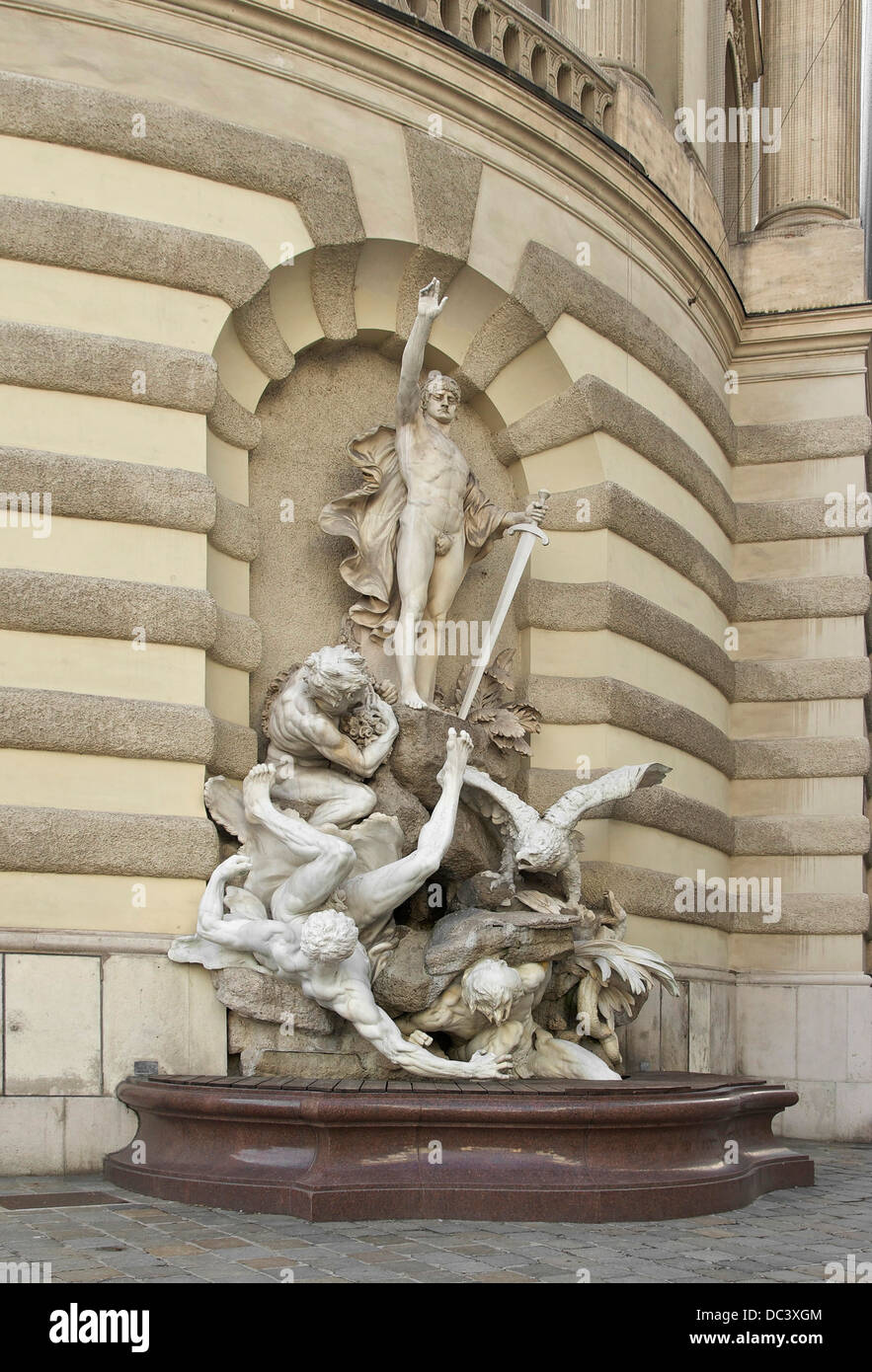 Die Macht zu Lande' fontaine,le pouvoir sur la terre, par Edmund von Hellmer, Détail 1897. Michaelertrakt, Hofburg, Vienne, un Banque D'Images