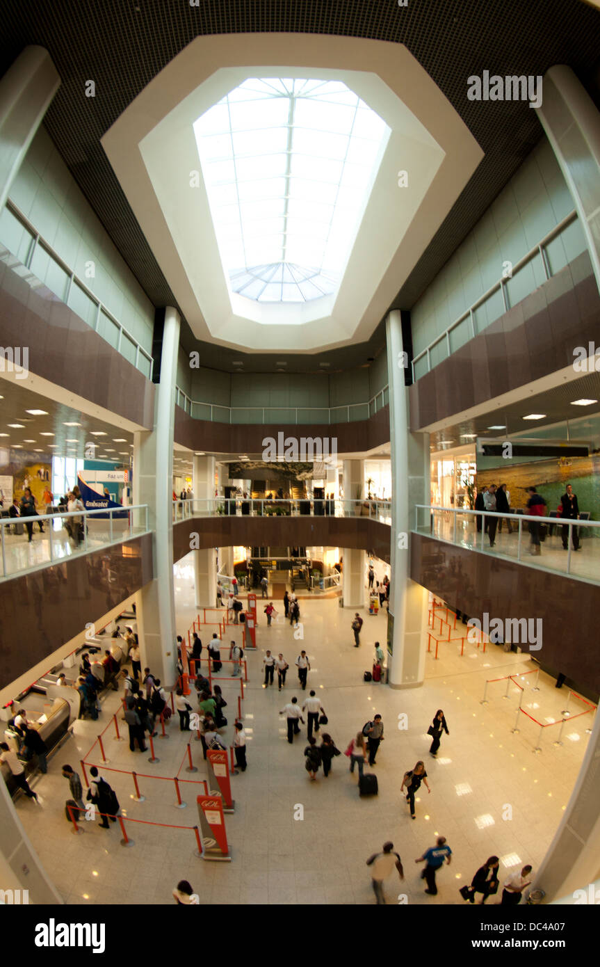 Vue à l'intérieur de la salle d'embarquement, hall salle d'attente dans l'aéroport Santos Dumont, Rio de Janeiro, Brésil Banque D'Images