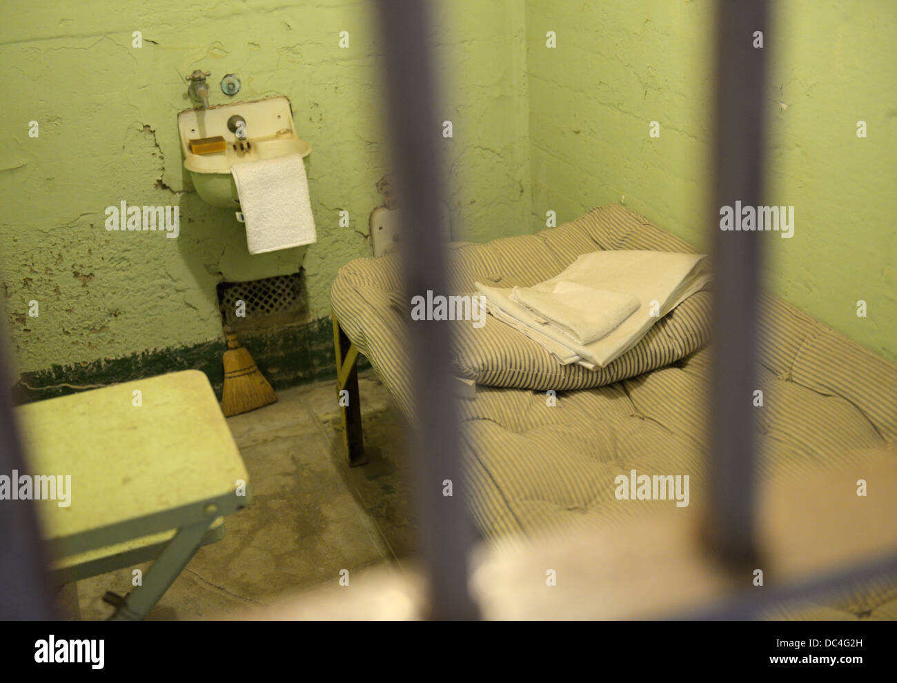 Cellule de prison au pénitencier d'Alcatraz Banque D'Images